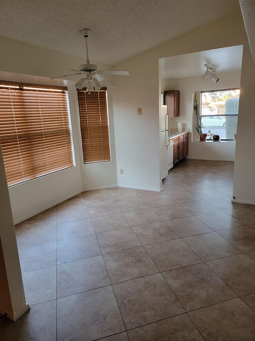 3866 E Bighorn Ave photo 3
