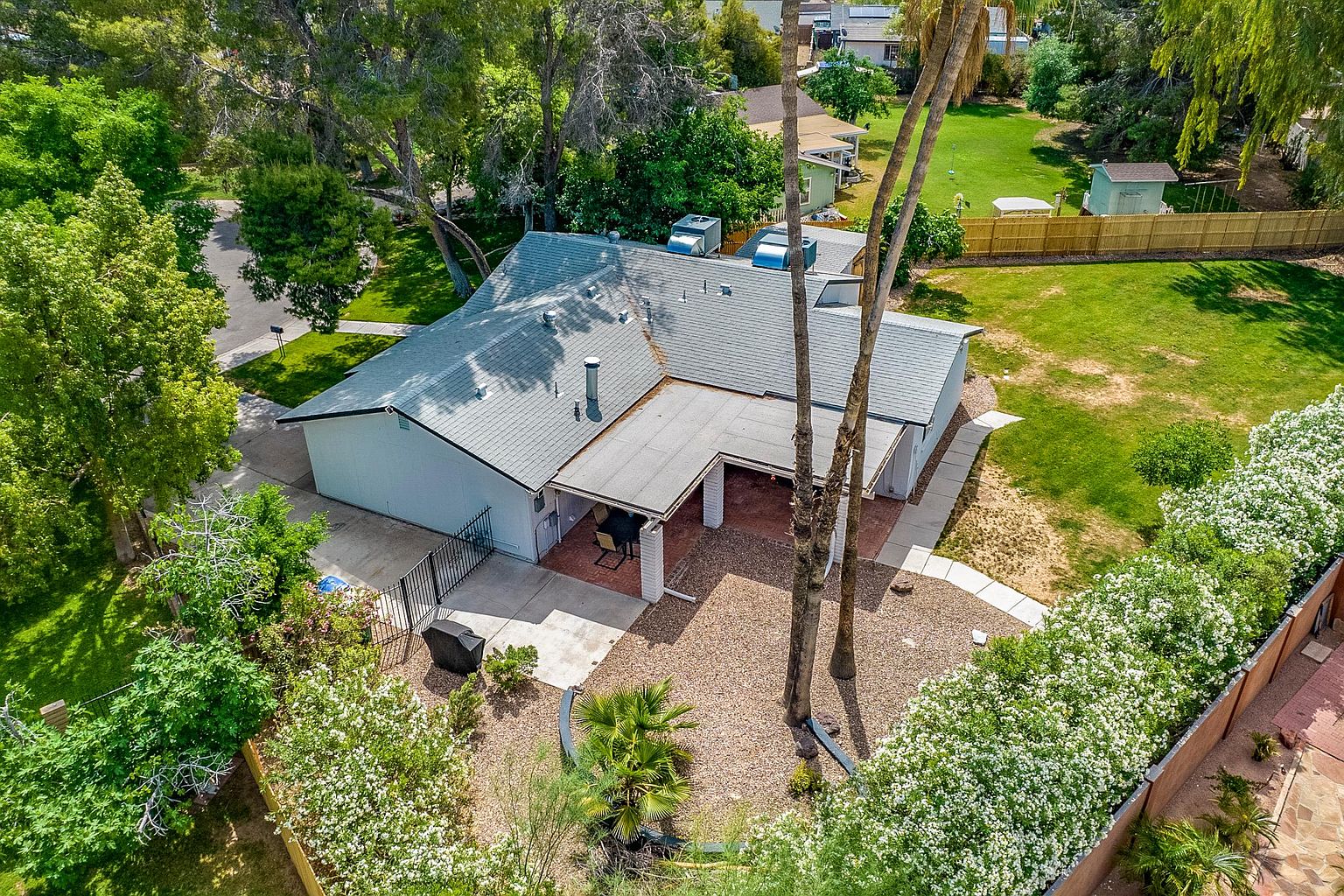 231 E Sesame Cir photo 3