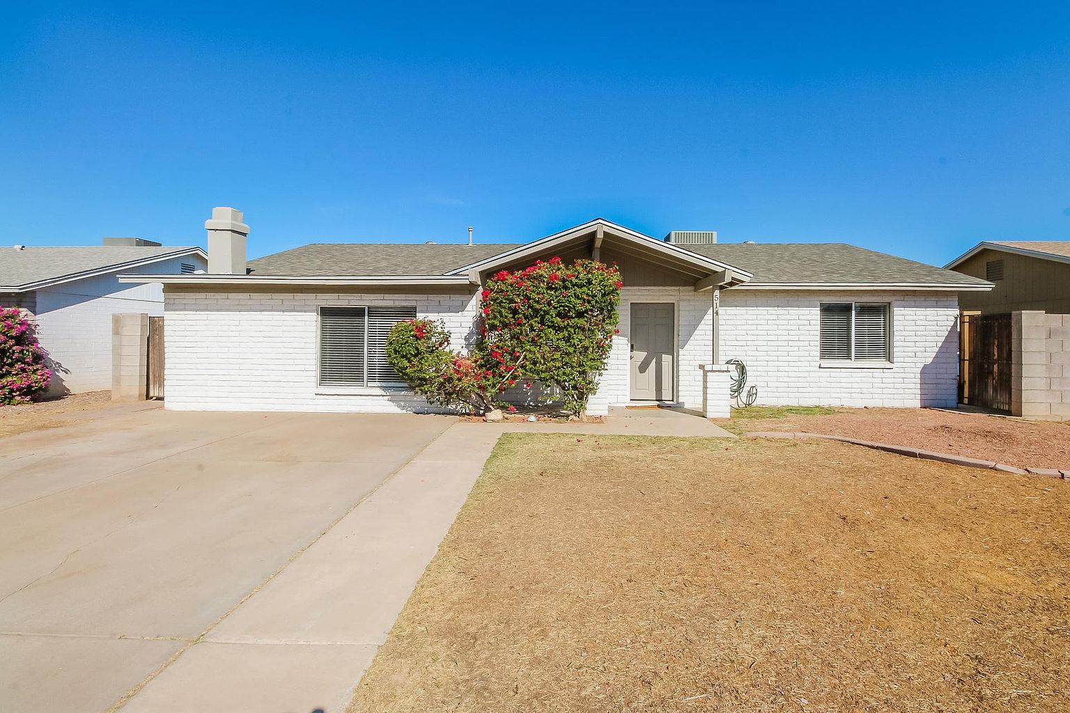 514 E Watson Dr photo 2