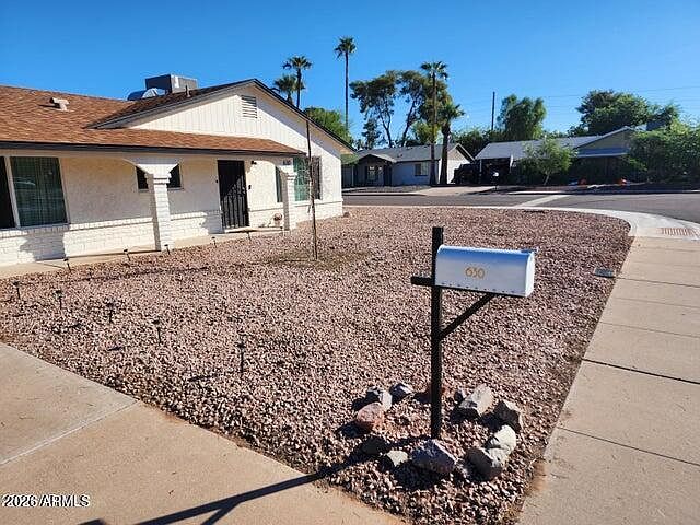 630 E Julie Dr Tempe, AZ 85283 photo 4