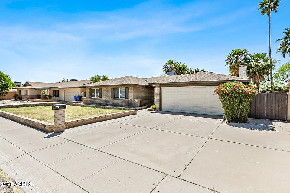 5930 S Juniper St Tempe, AZ 85283 photo 3
