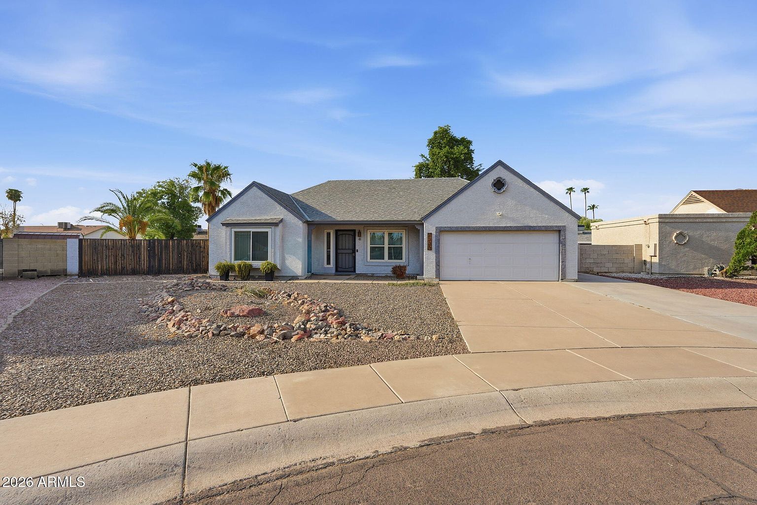 1735 E Stephens Dr photo 4