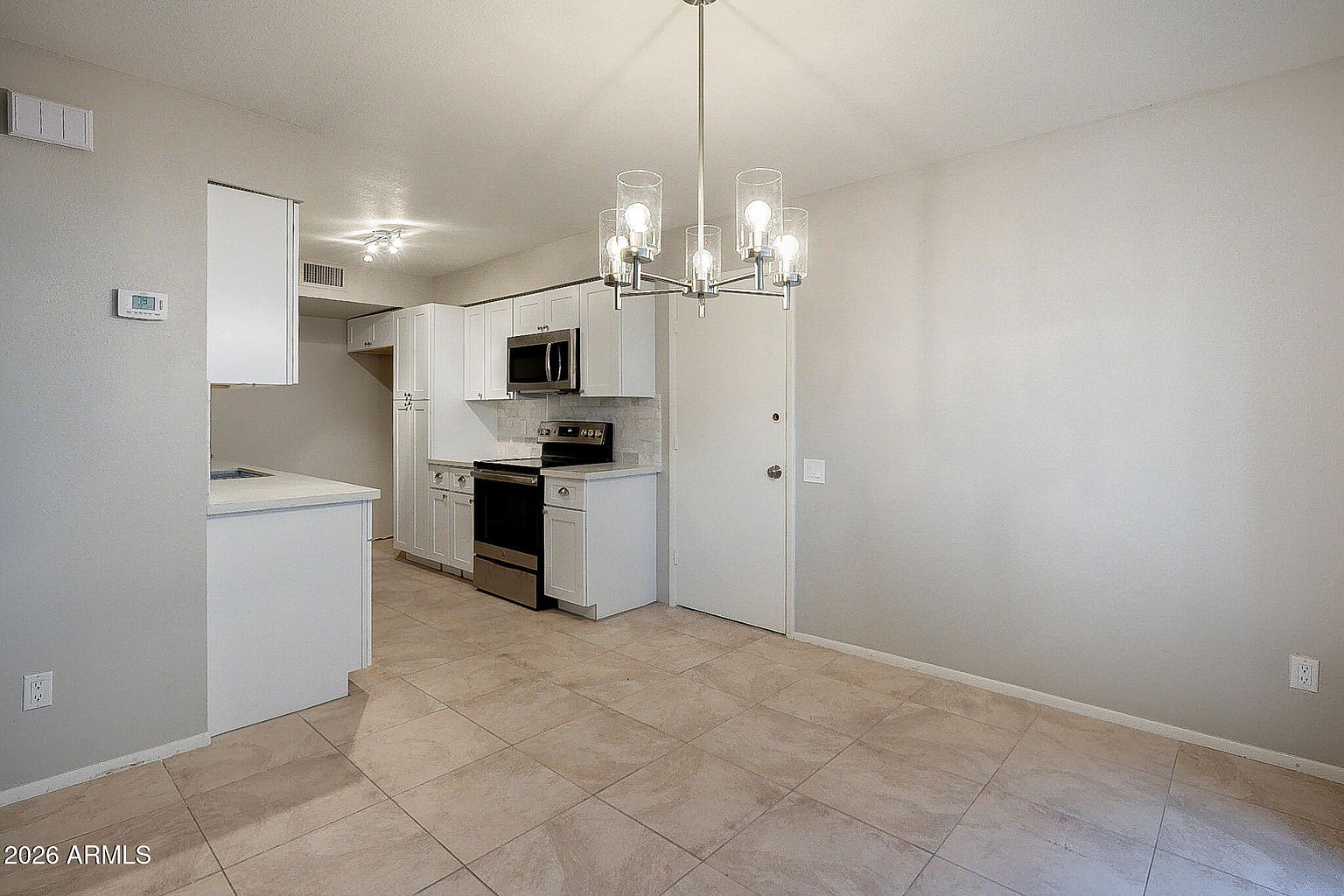 5618 S Captain Kidd Ct Tempe, AZ 85283 photo 2