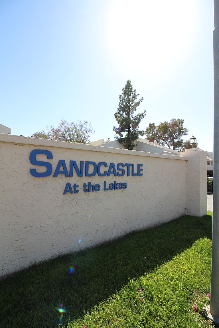 1149 E Sandpiper Dr Tempe, AZ 85283 photo 3