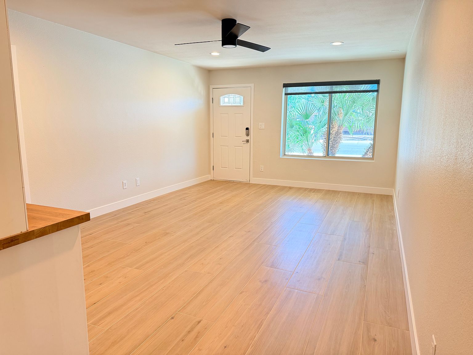 2108 E Gemini Dr photo 5