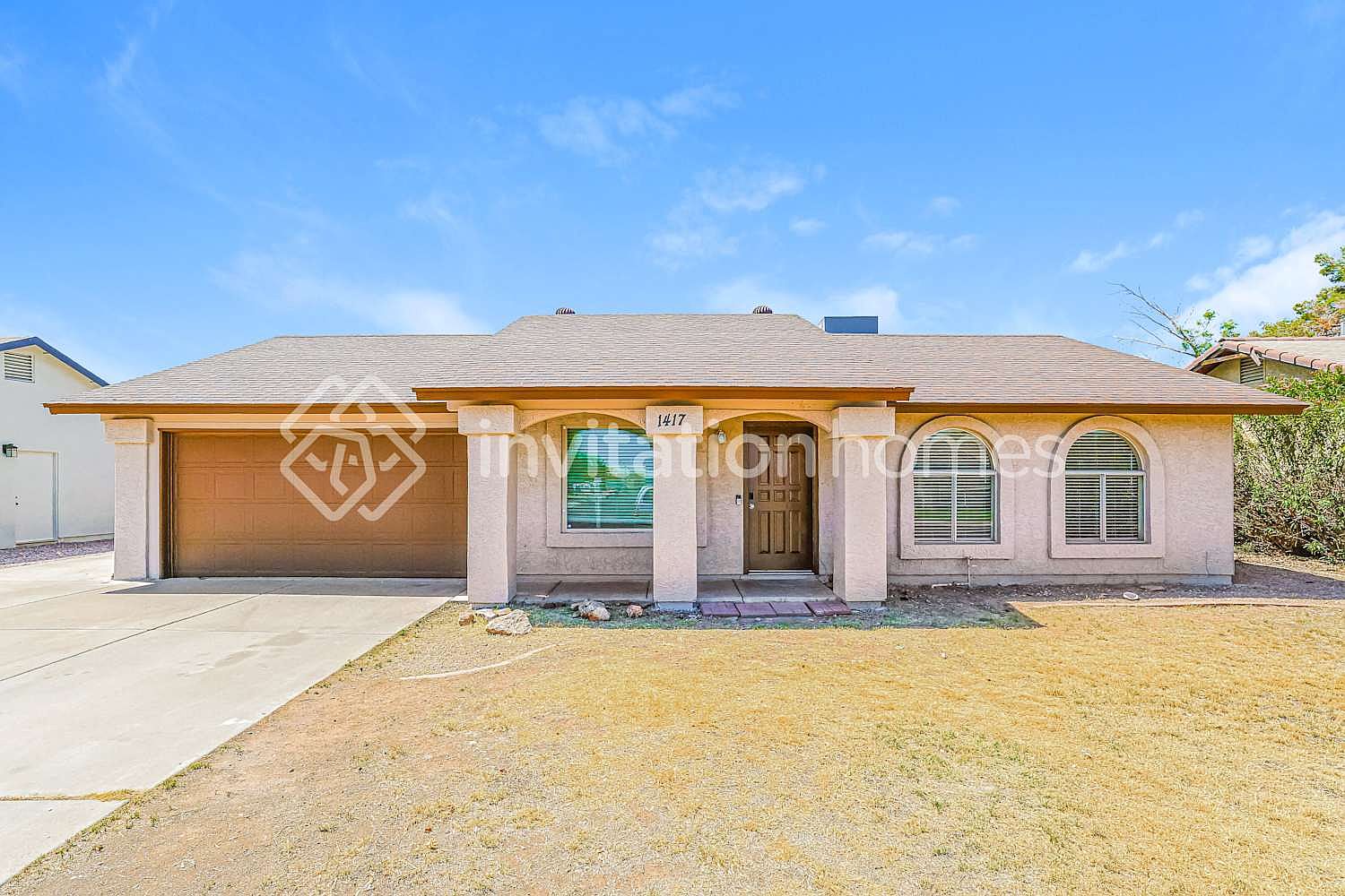1417 W Curry St photo 3