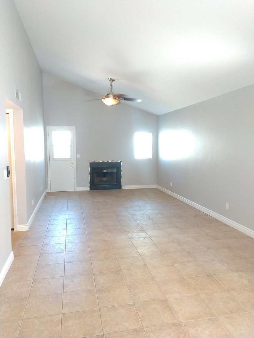 1314 W Boxelder Ct photo 5