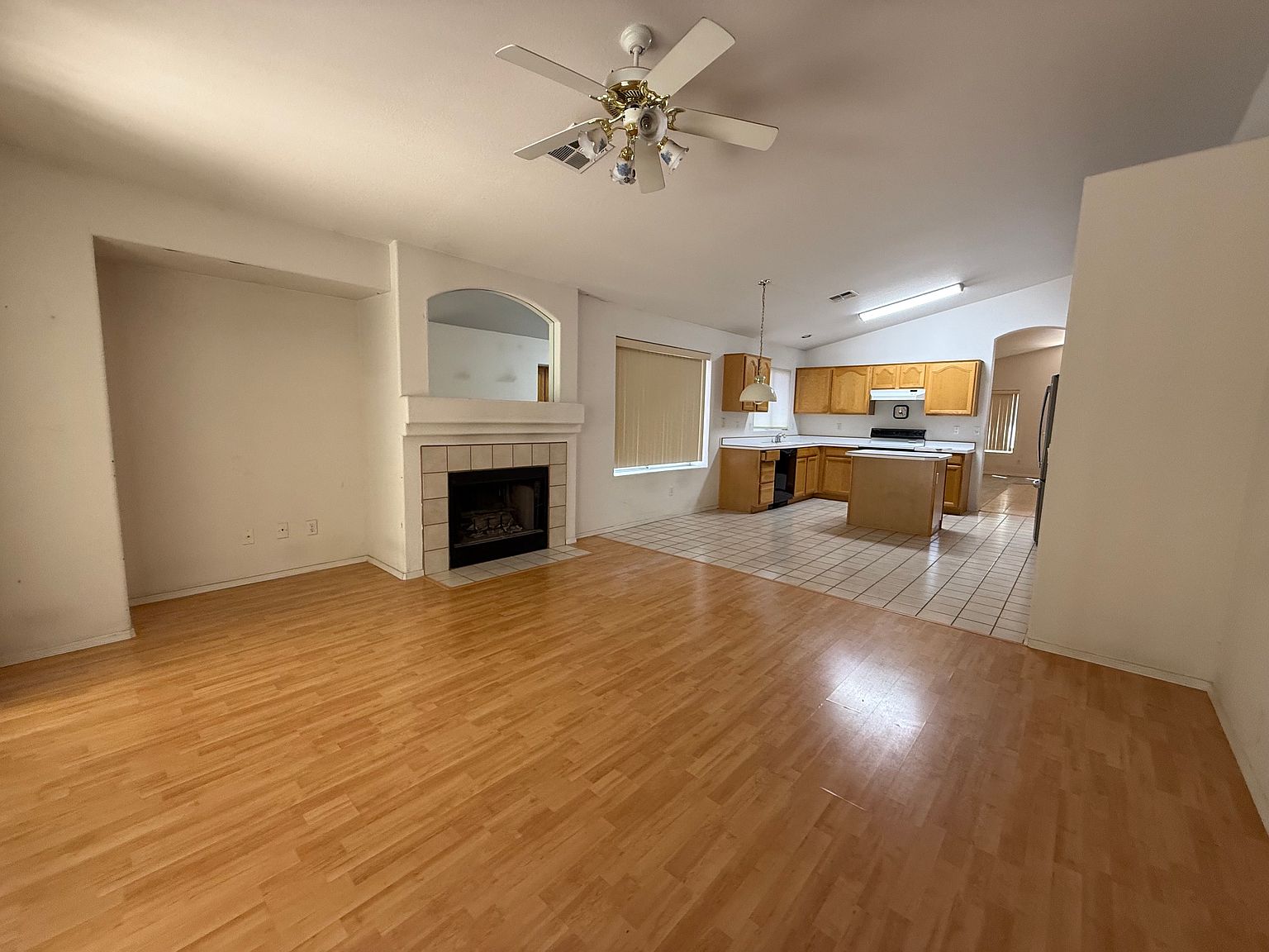 1102 W Heather Ave photo 5