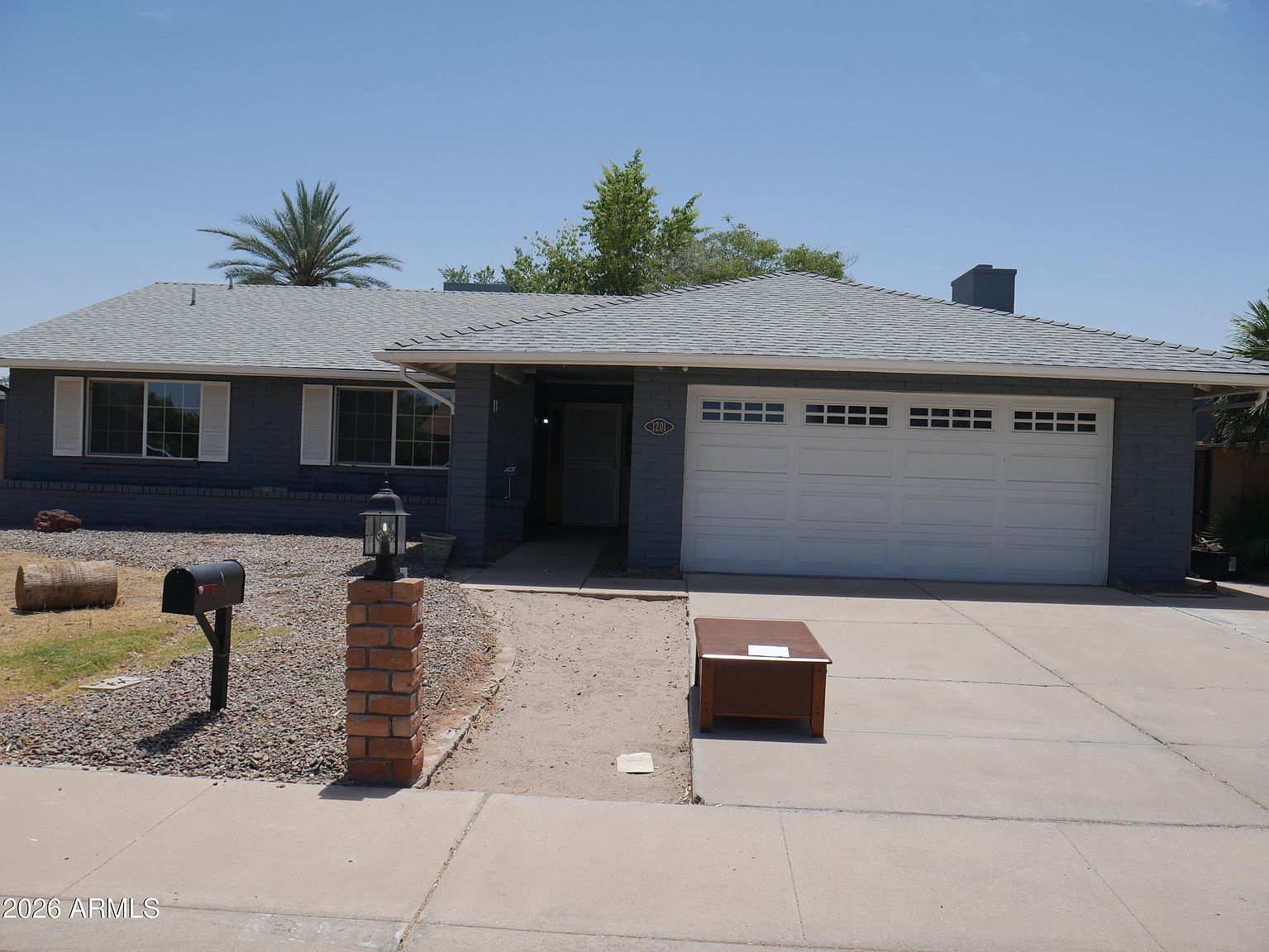 1201 W Loughlin Dr Chandler, AZ 85224 photo 2