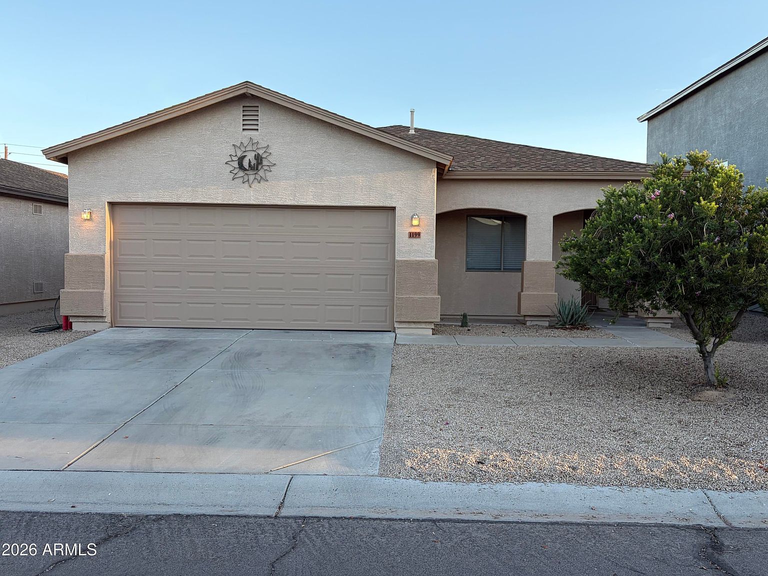 1199 E Omega Dr photo 2