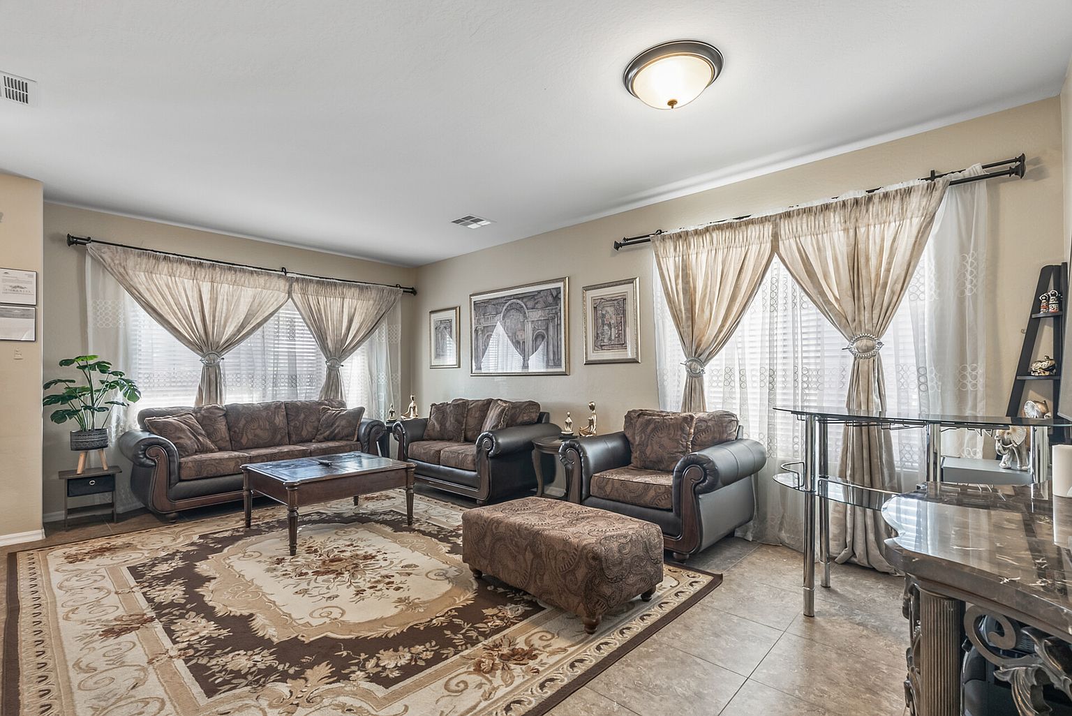 14592 W Acapulco Ln photo 3