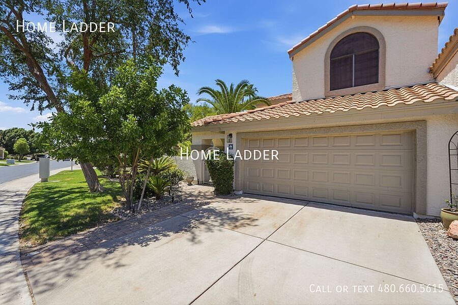 514 S Marina Dr Gilbert, AZ 85233 photo 2