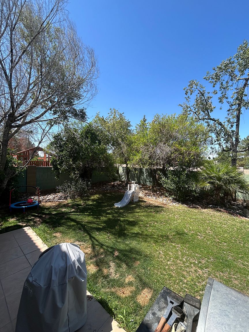 1412 E Gail Dr photo 4