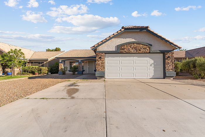 421 E Bart Dr photo 2