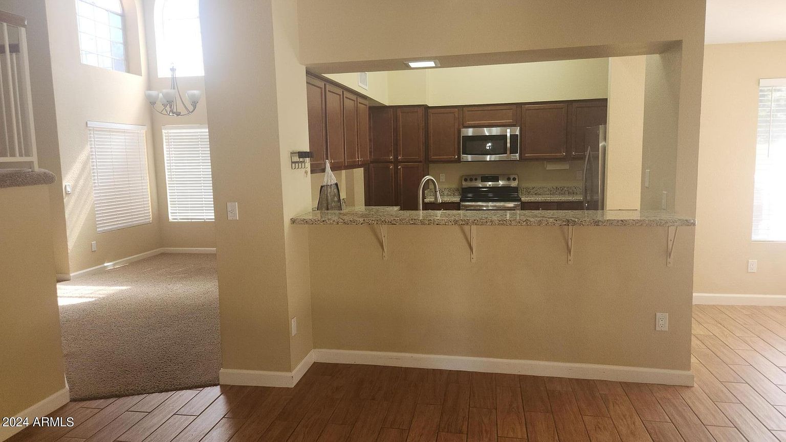 1683 W Carla Vista Dr photo 5