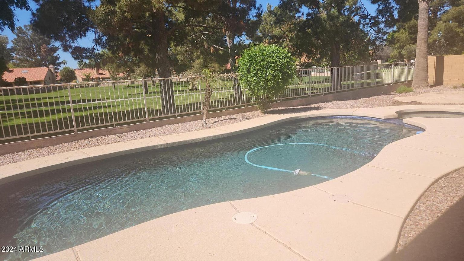 1683 W Carla Vista Dr photo 3