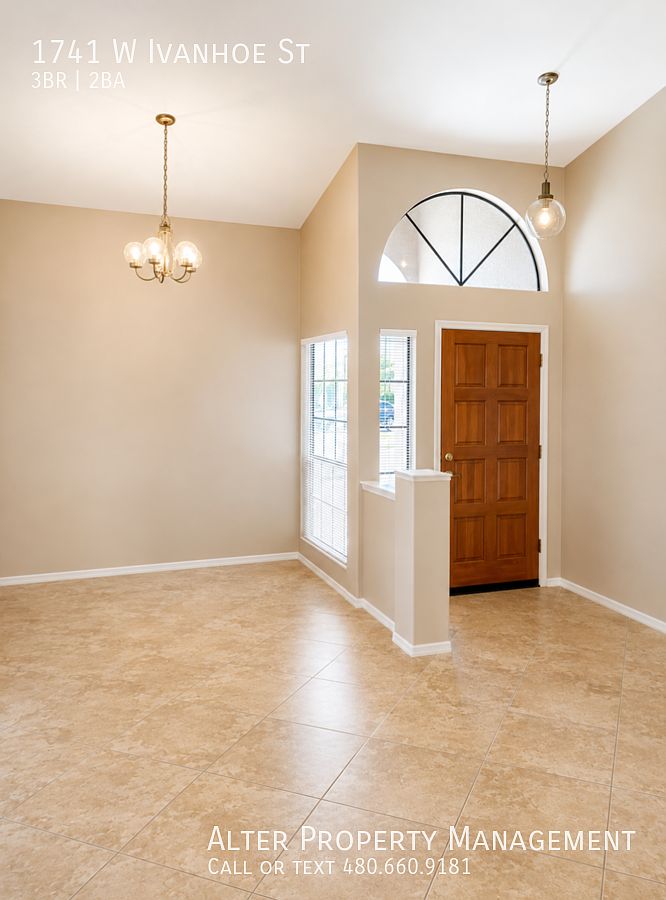 1741 W Ivanhoe St Chandler, AZ 85224 photo 4