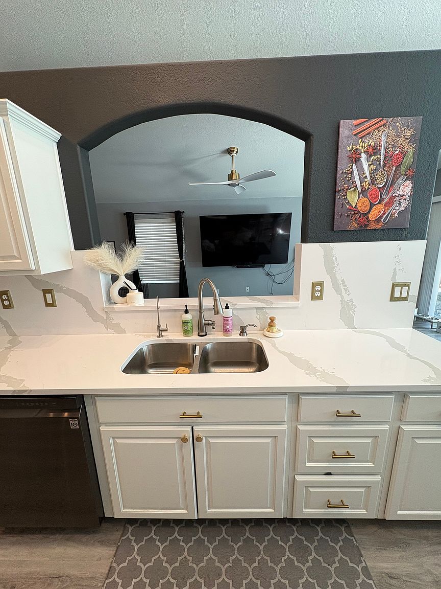 753 N Cholla St photo 3