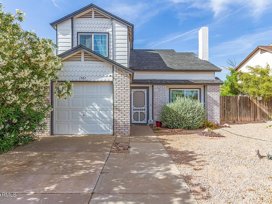 1582 W Curry Dr photo 2