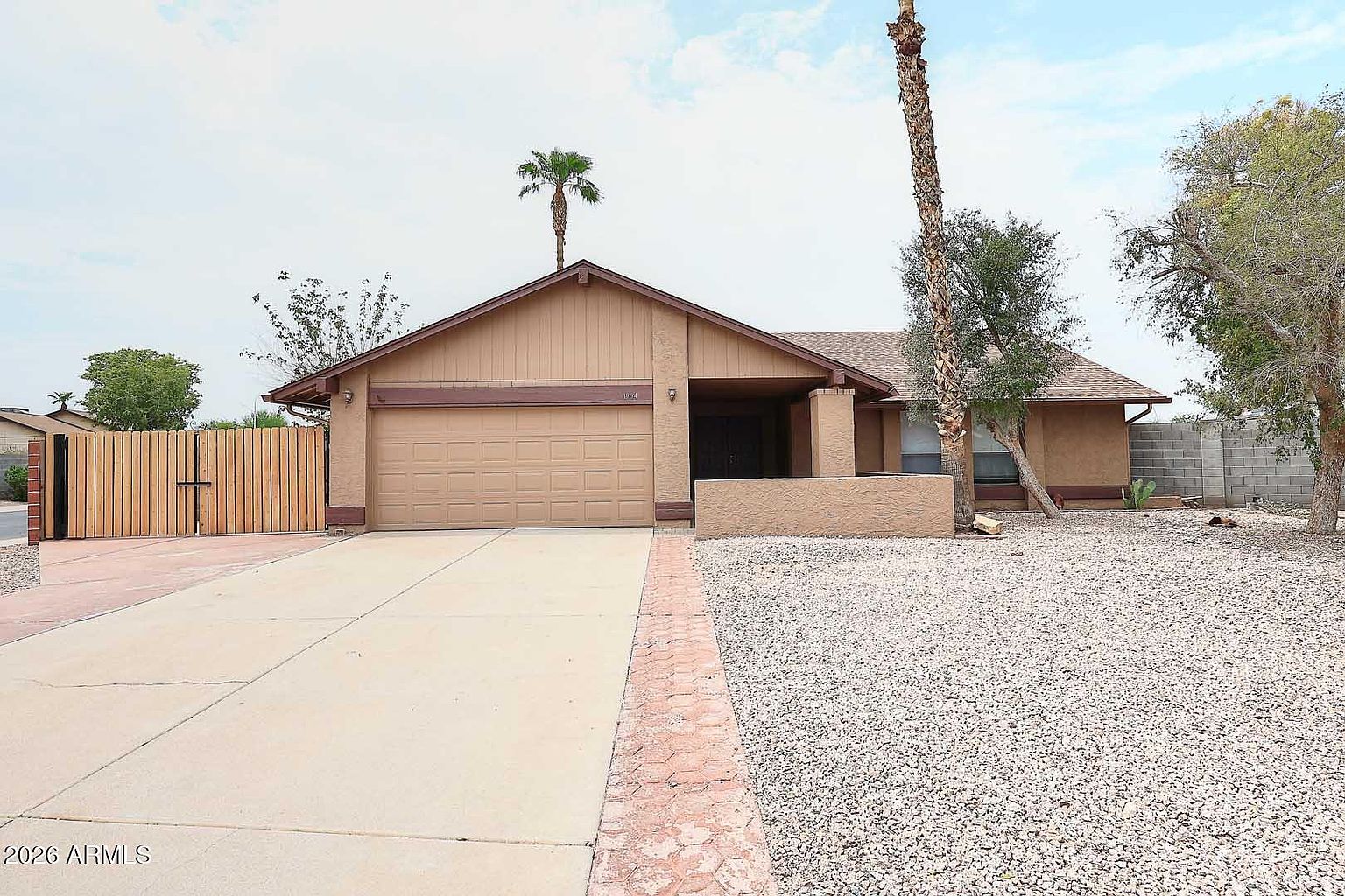 1904 N Arrowhead Cir photo 3