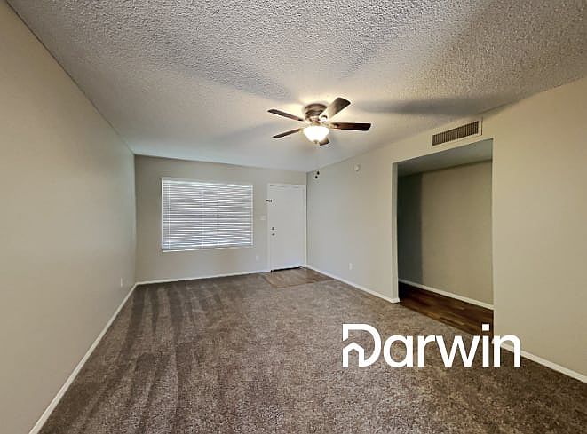 1610 W Estrella Dr photo 4