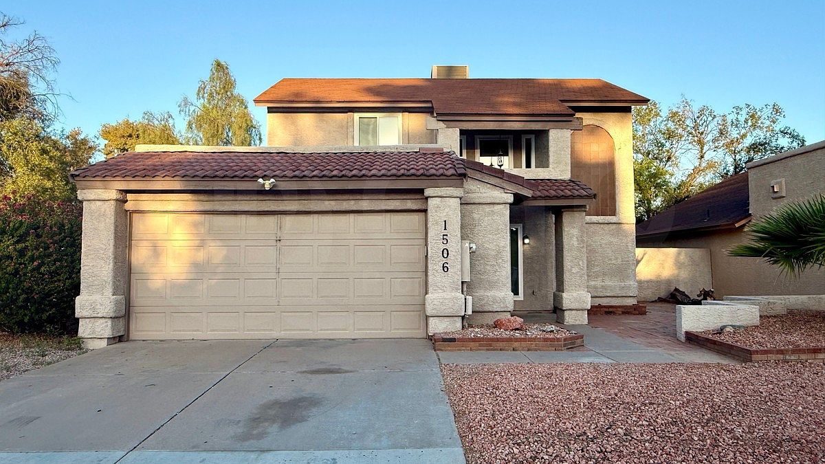 1506 N Central Dr photo 2