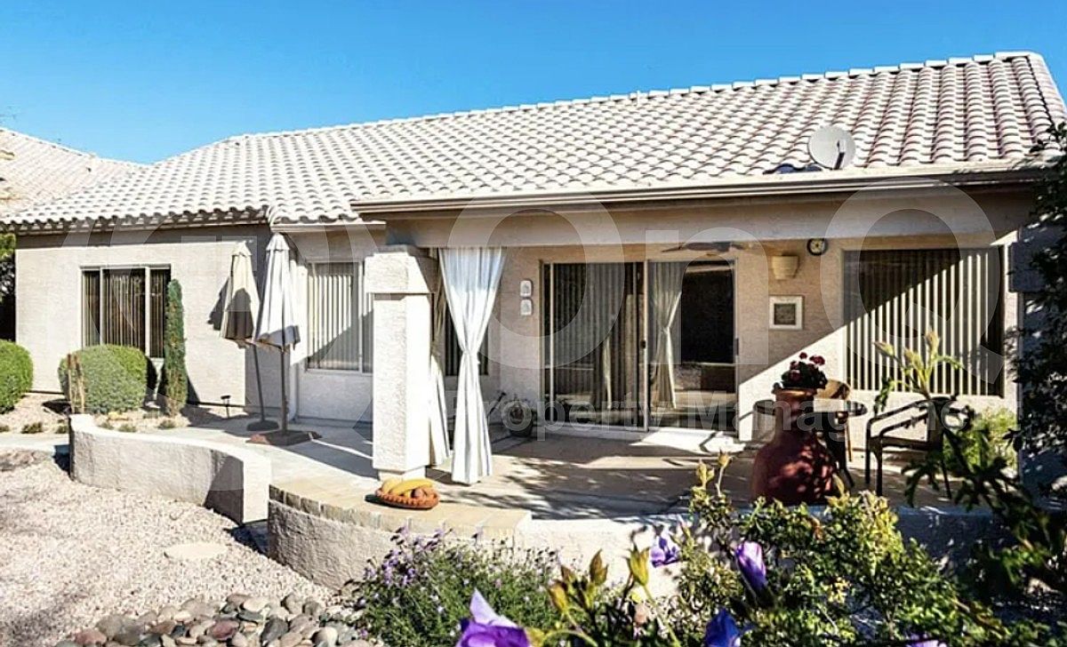 685 W Estrella Dr photo 4