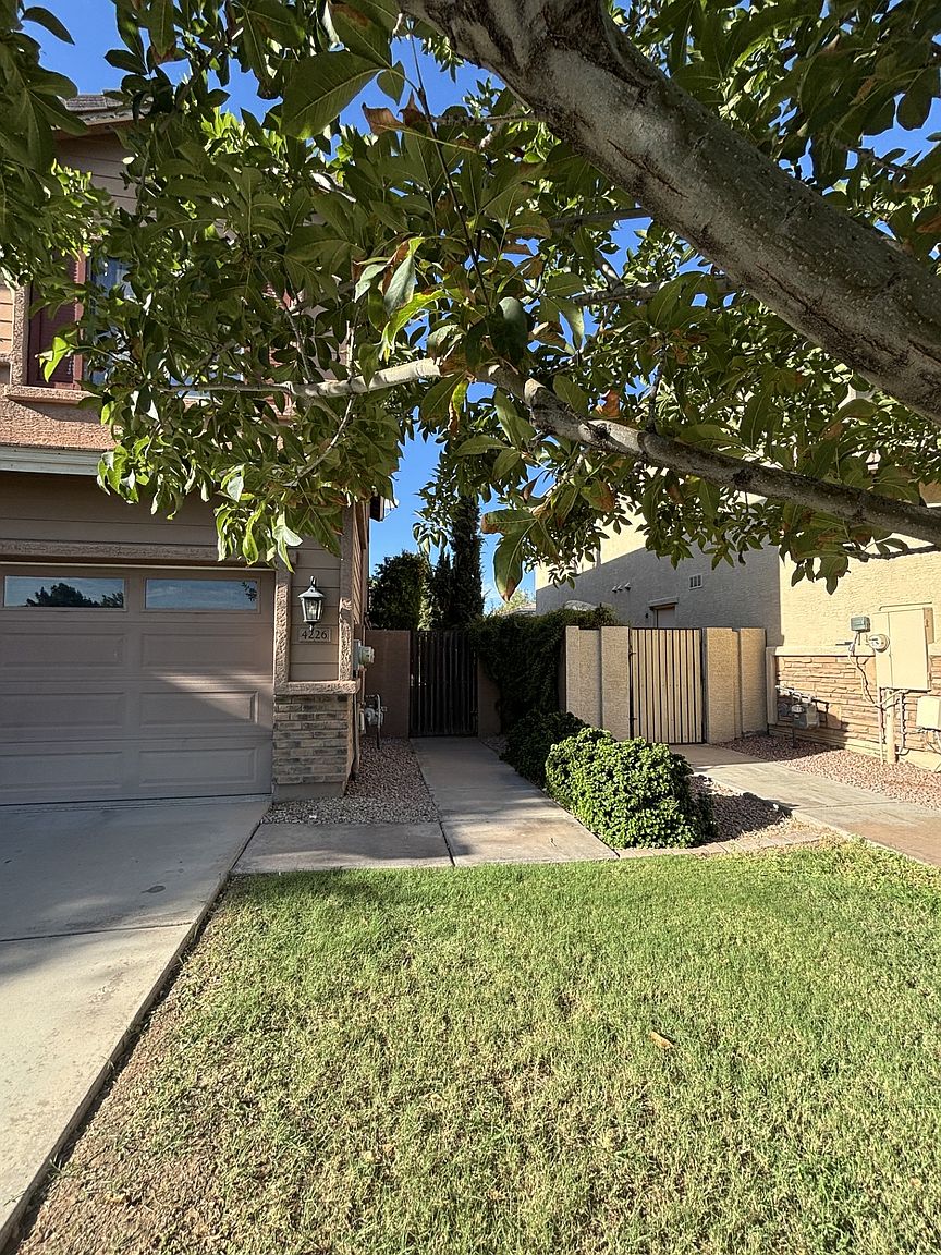 4226 E Cotton Ct photo 5