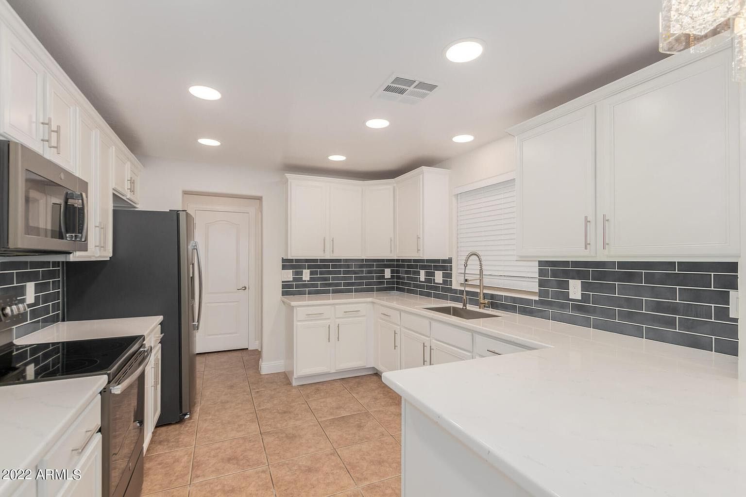 3031 E Harrison Street photo 5