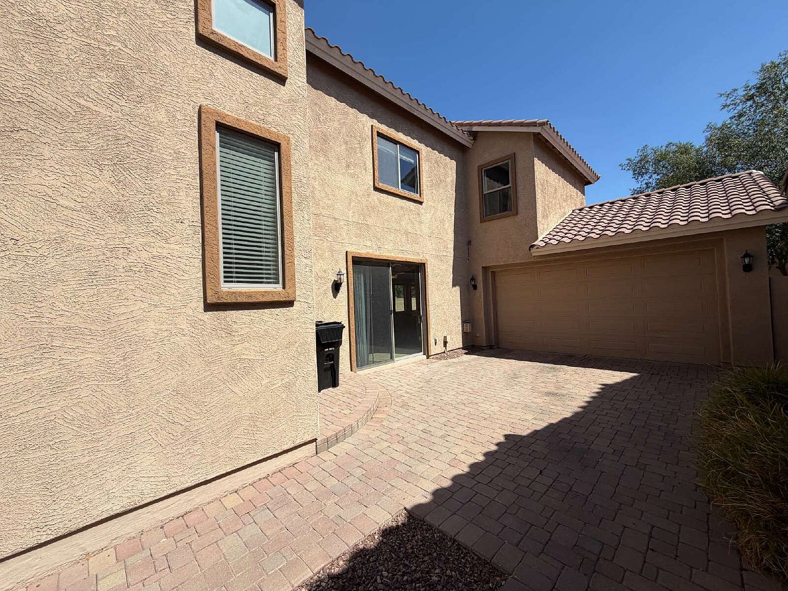 5621 E Adrian Ave photo 5