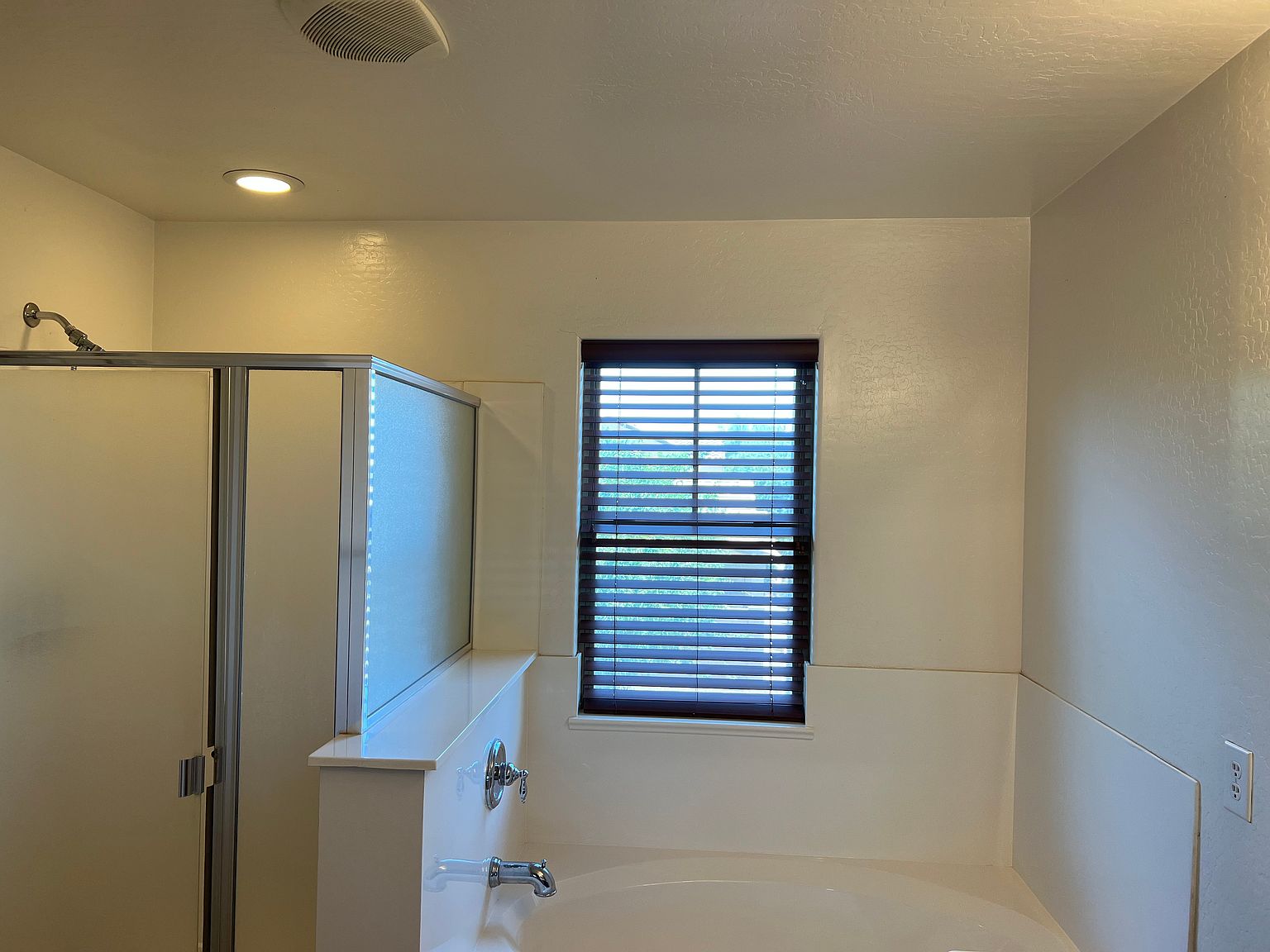 3244 E Patrick St photo 5