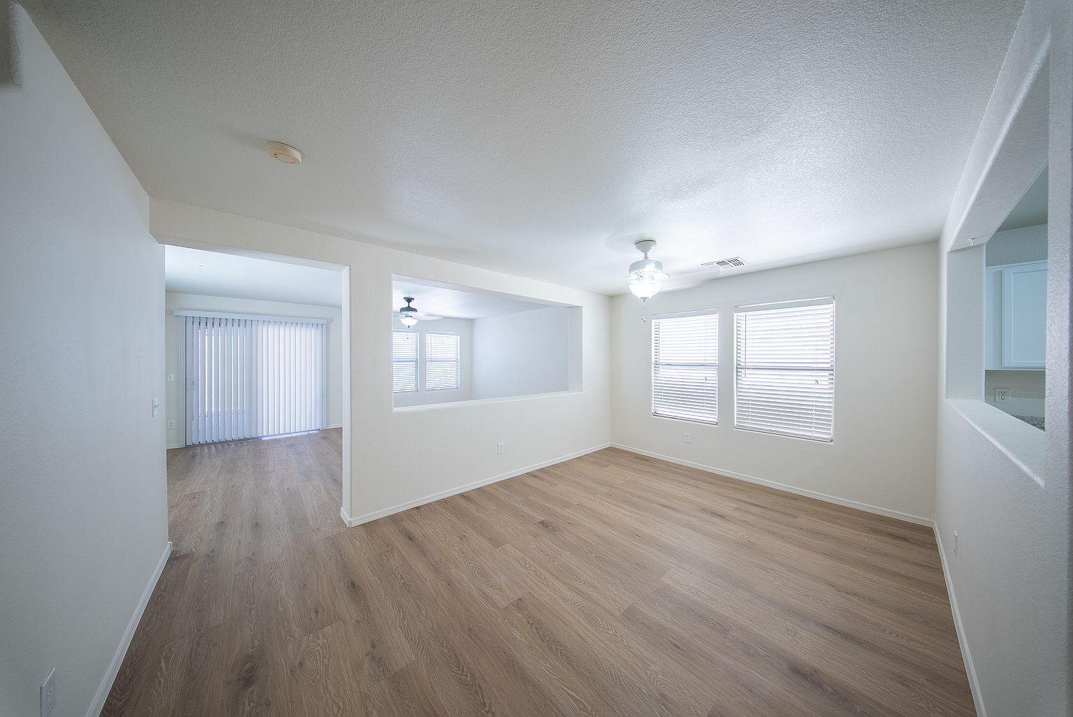 21160 E Avenida Del Valle photo 4