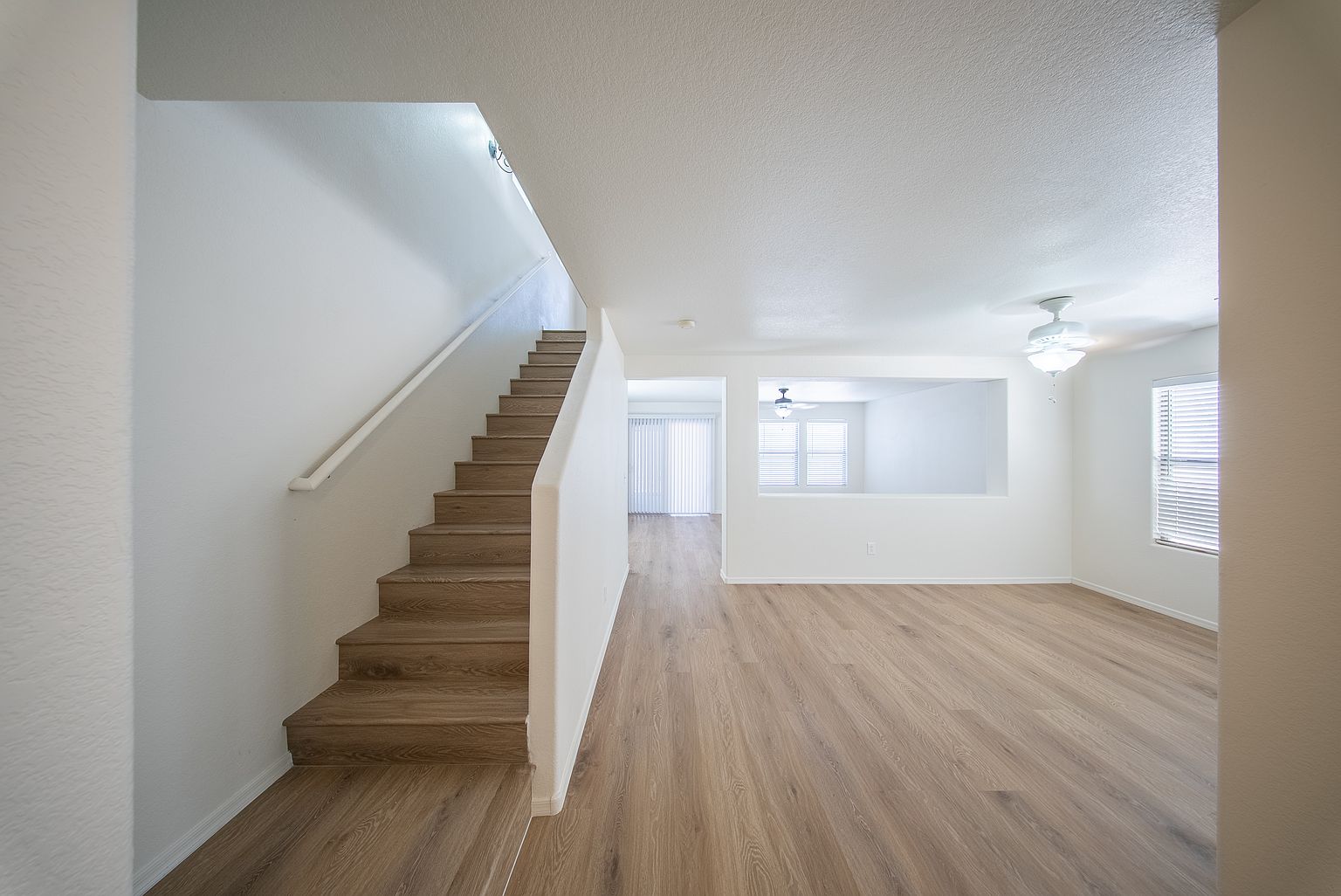21160 E Avenida Del Valle photo 3