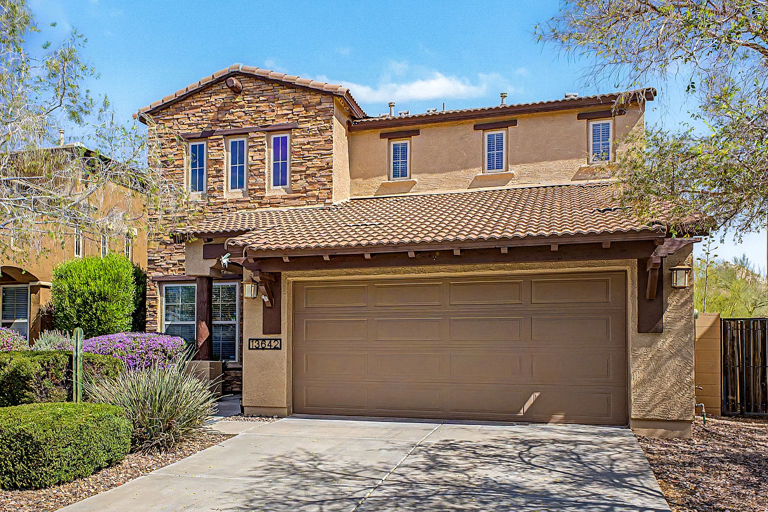 13642 W Chaparosa Way photo 2