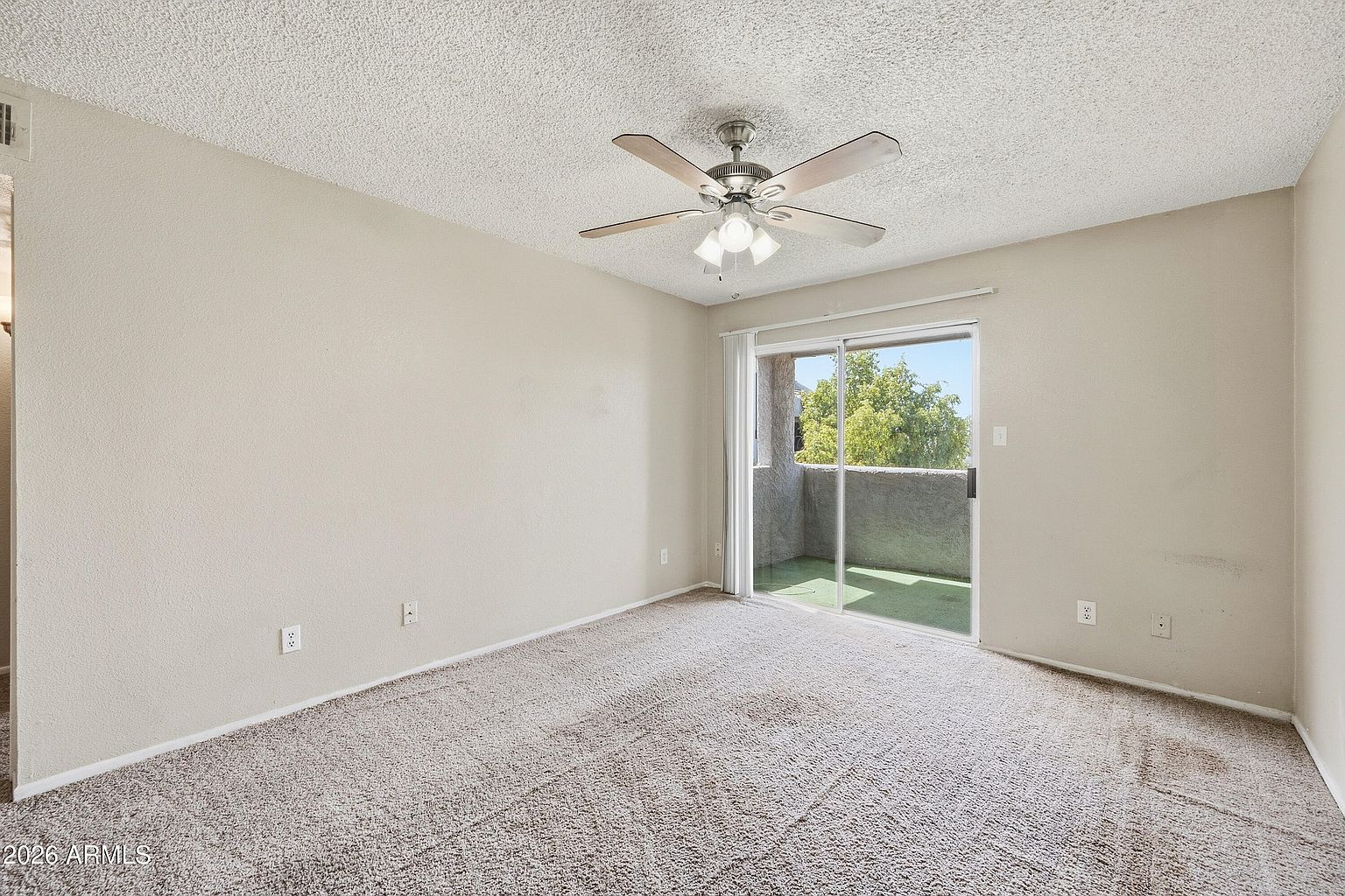 4410 N Longview Ave photo 4