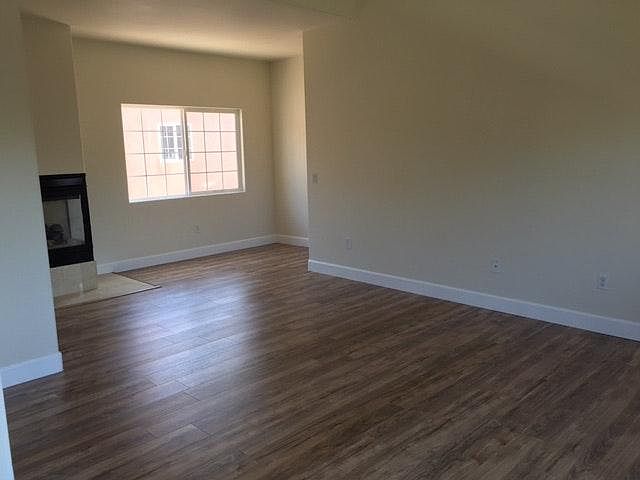 3959 Riviera Dr photo 3