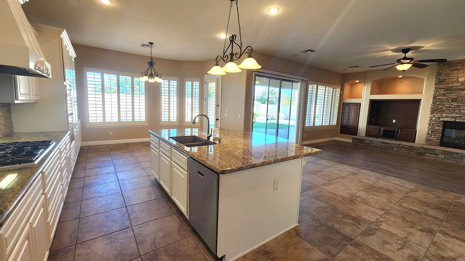 3840 E San Mateo Way photo 5