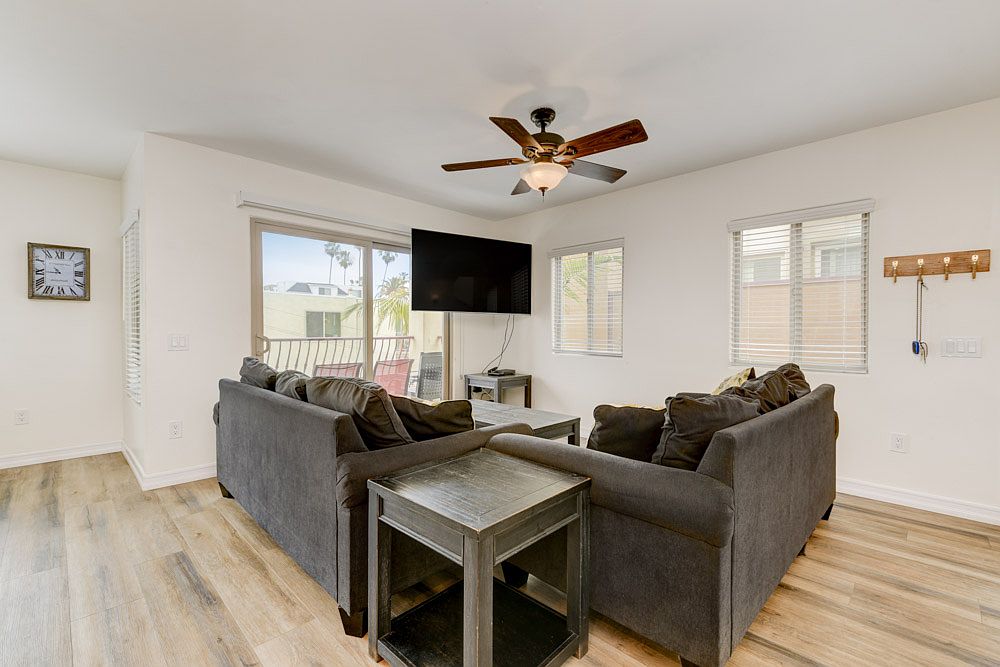4269 Mission Blvd photo 3