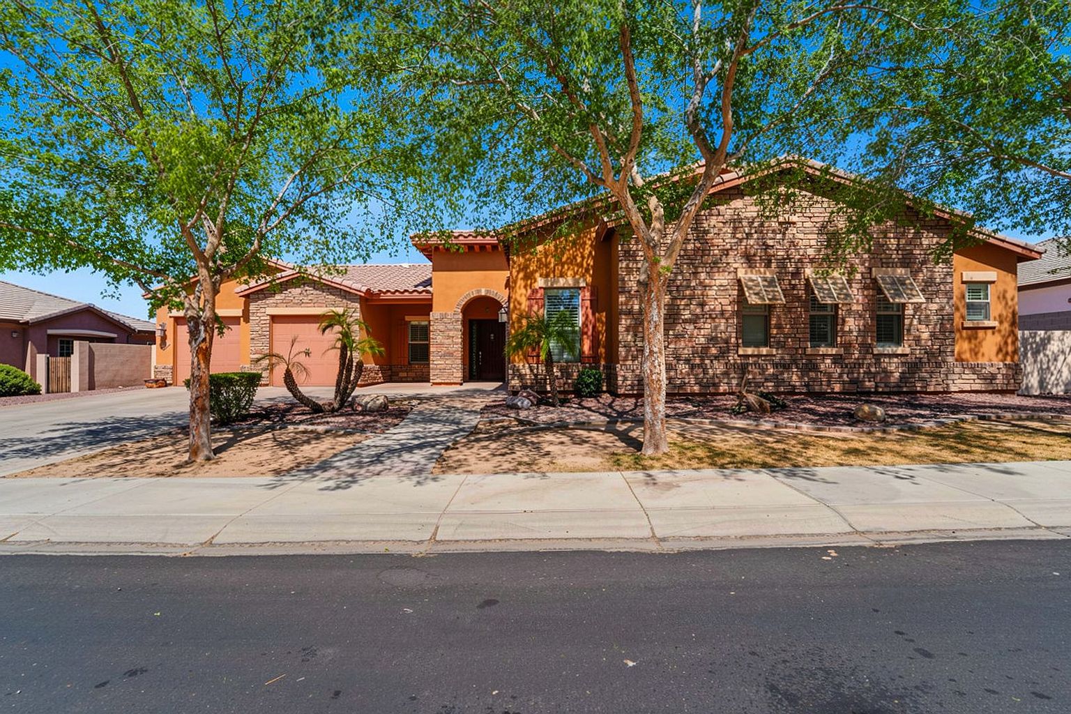 7813 S 31st Terrace Phoenix, AZ 85042 photo 2
