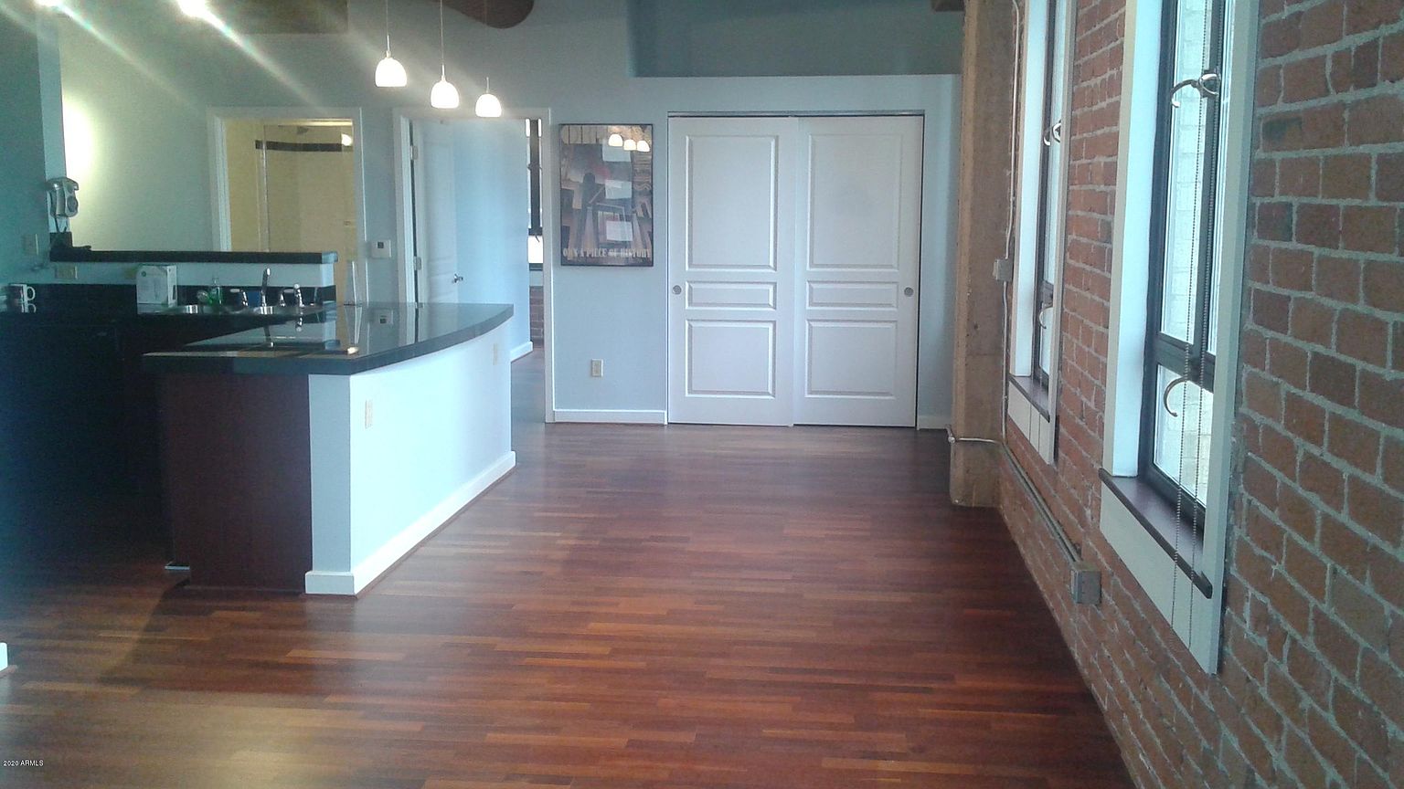 114 W Adams St photo 5