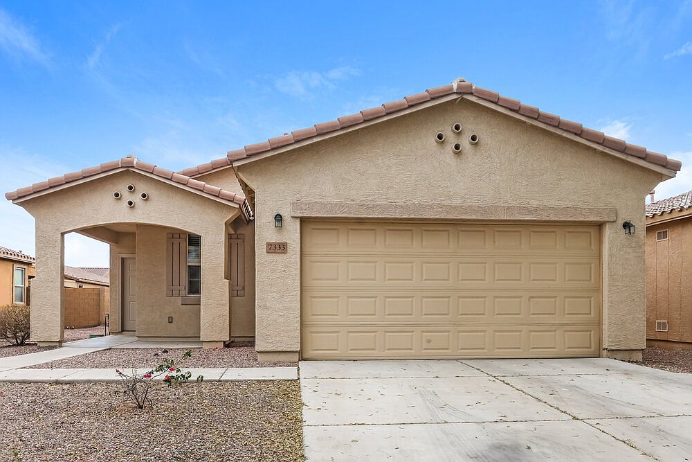 7333 W St Catherine Ave Phoenix, AZ 85339 photo 2