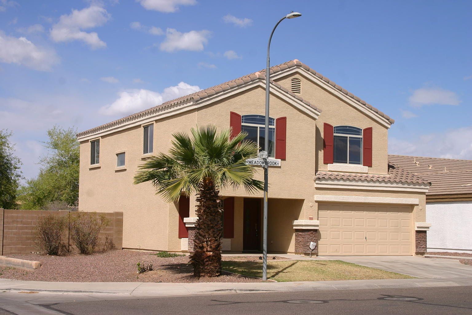 10938 W Meadowbrook Ave