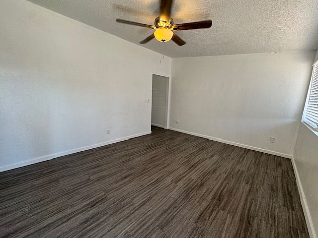 1605 E Crown photo 3