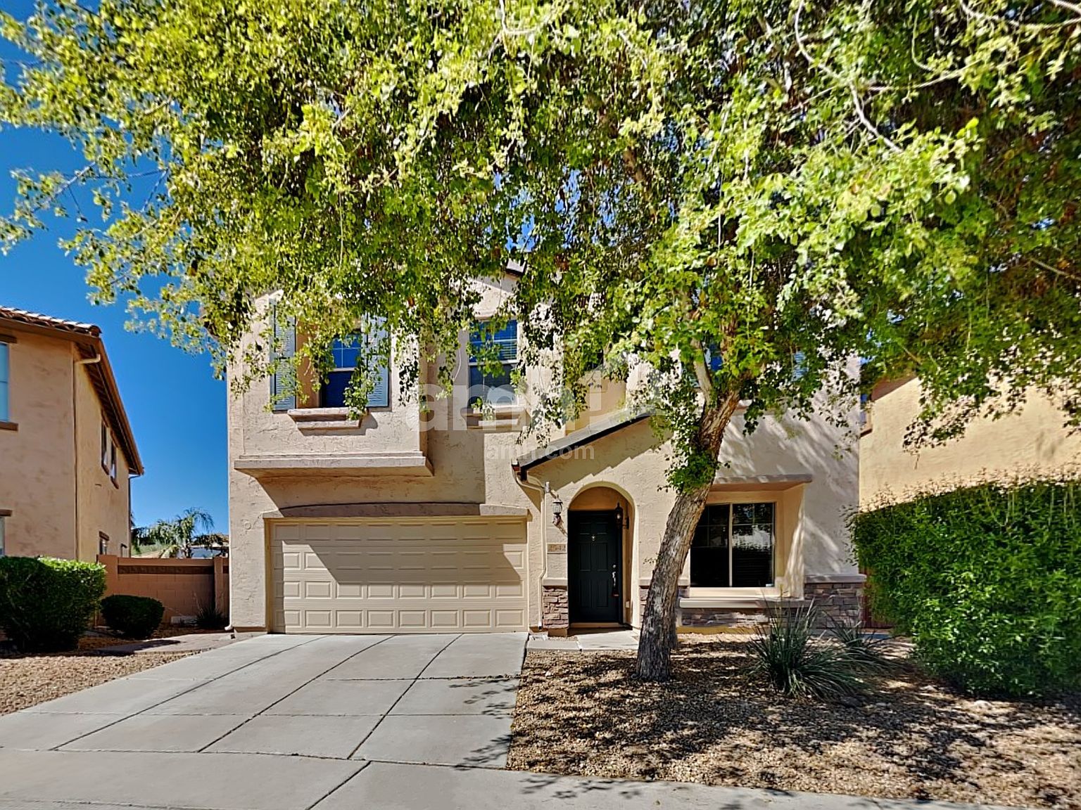 2542 W Cordia Ln Phoenix, AZ 85085 photo 2