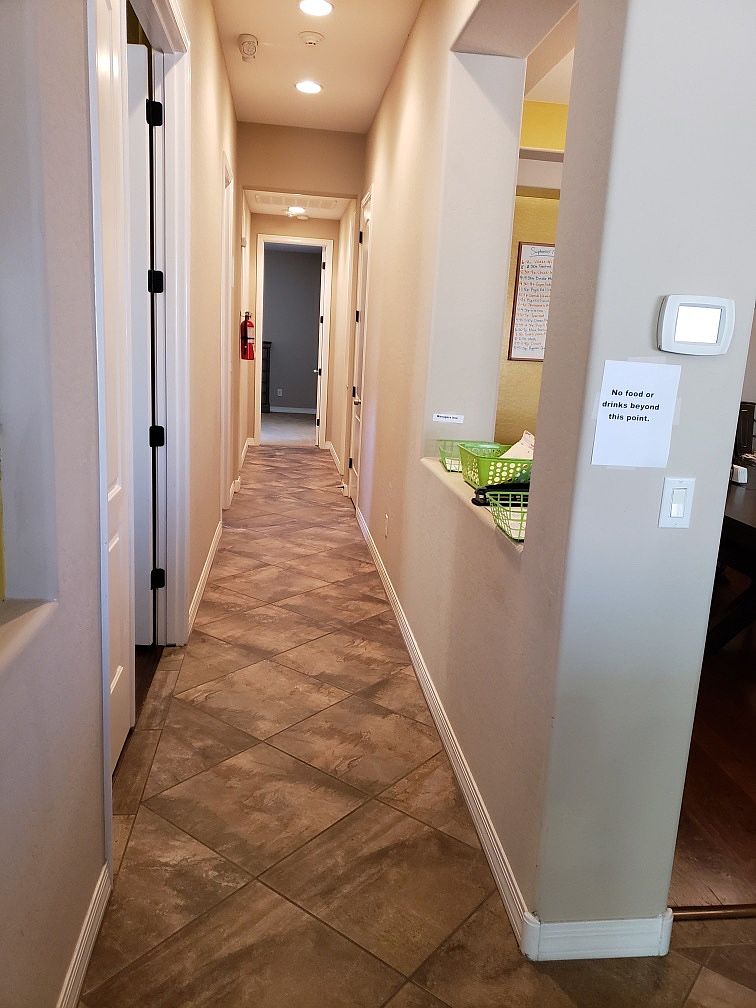1812 W Horsetail Trl photo 4