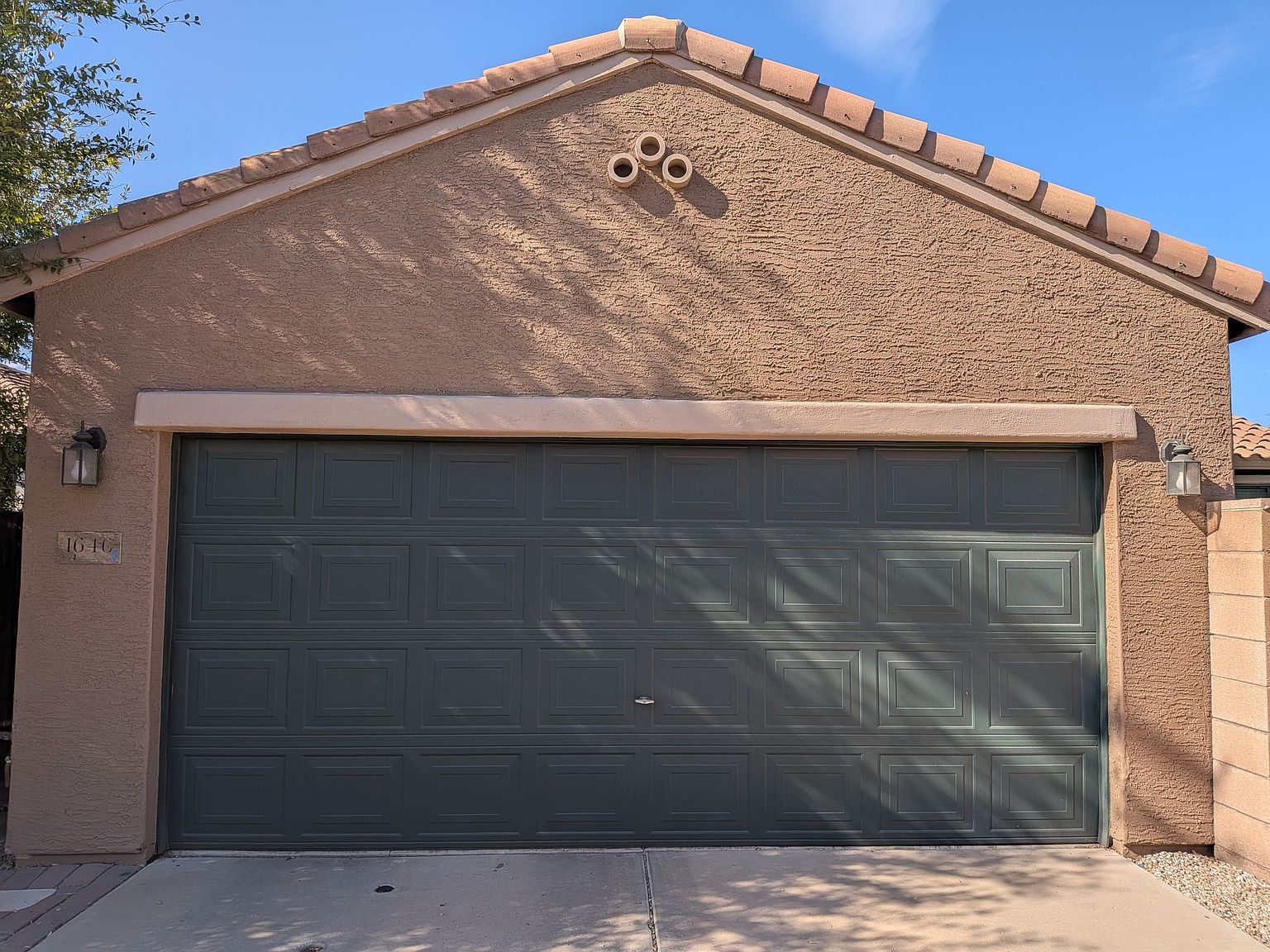 1646 S Reseda St photo 2