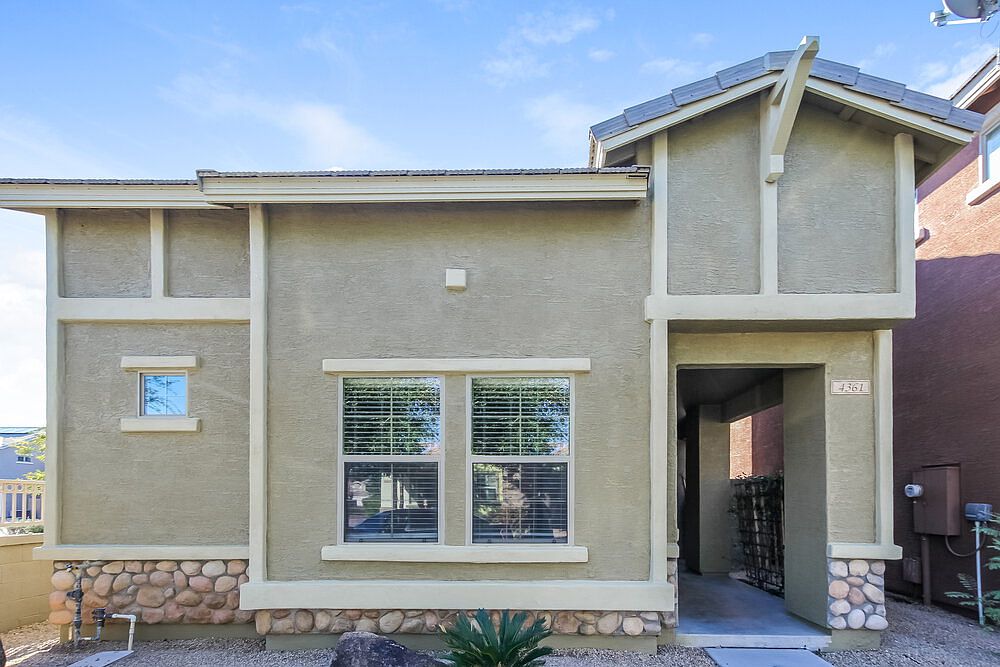 4361 E Selena Drive photo 3