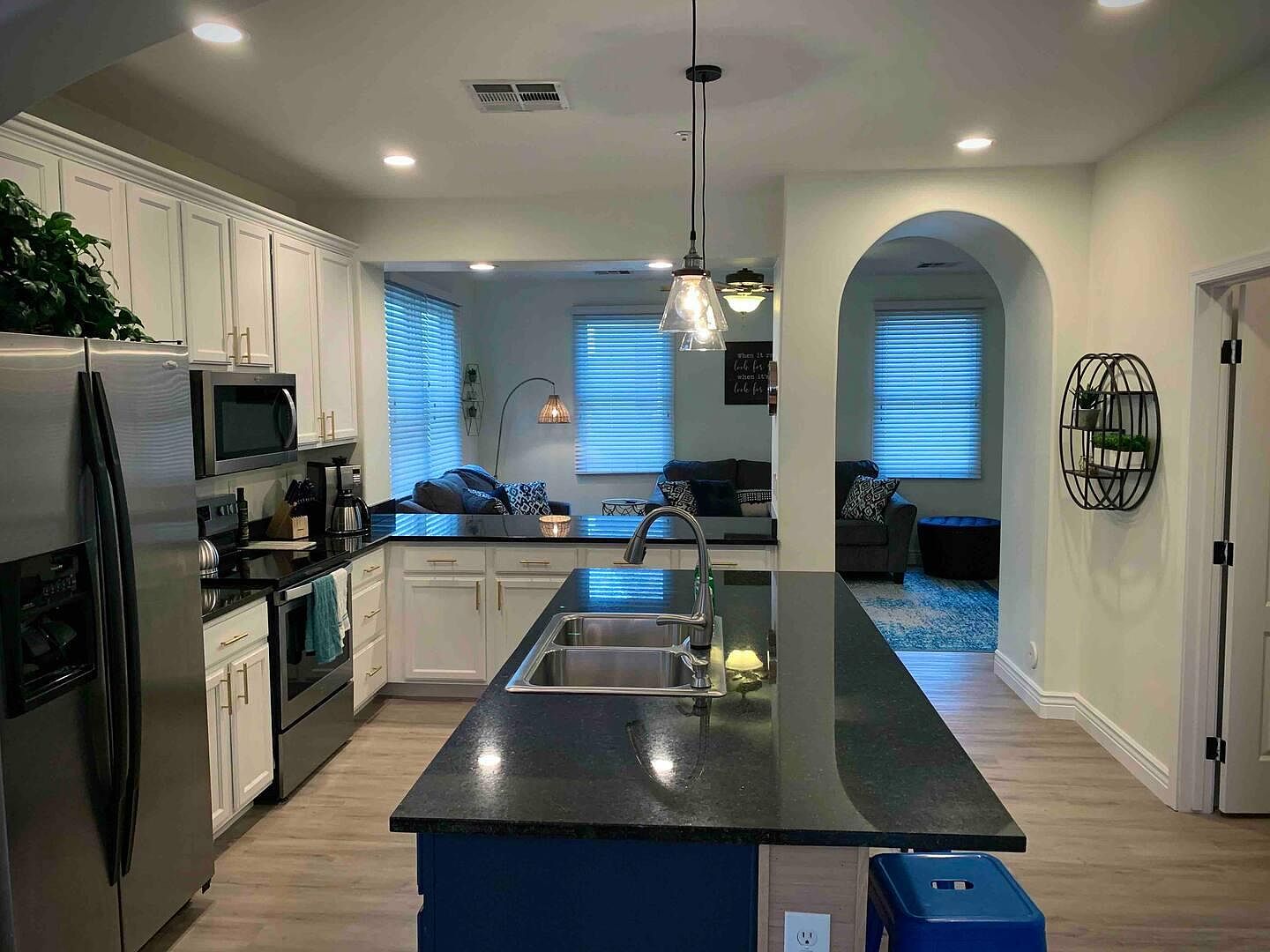 3622 E Leslie Dr photo 3