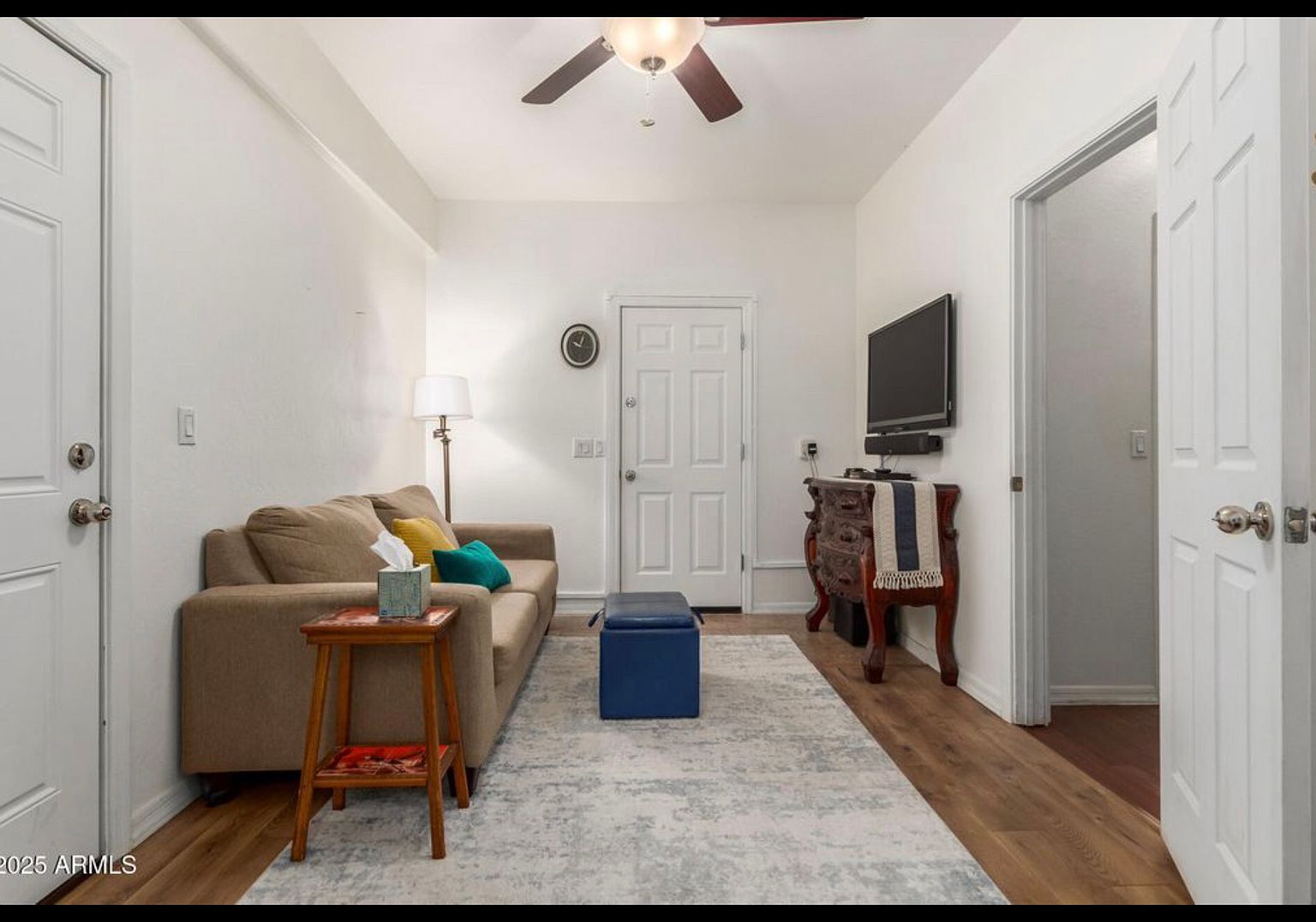 1111 E Blue Spruce Ln photo 2