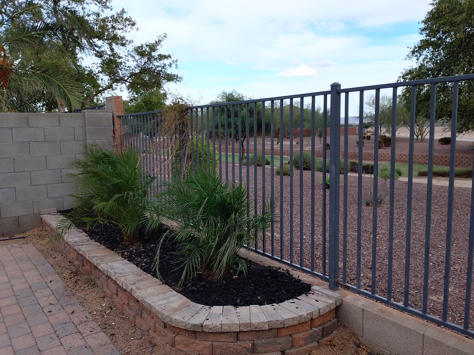 7369 W Magdalena Ln photo 2